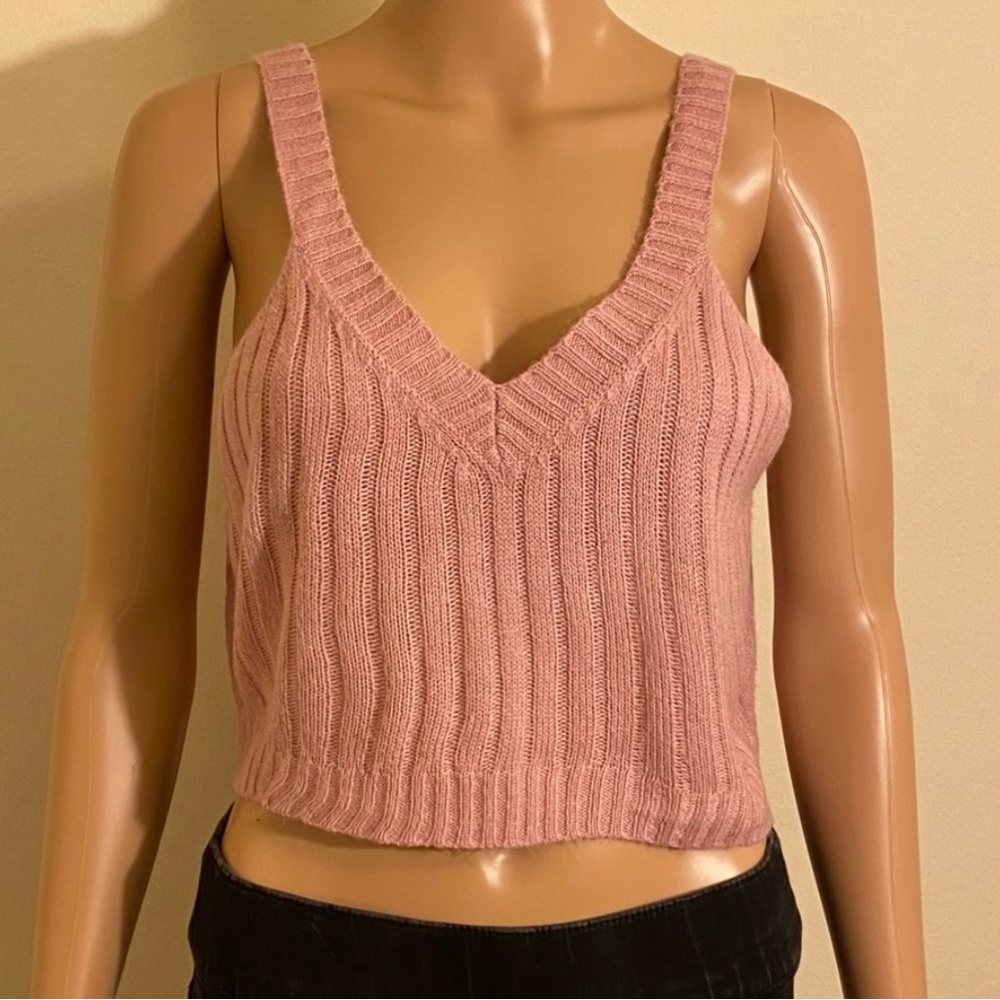 Shein Sleeveless V Neck Ribbed Cropped Knit Sweater/ Camisole